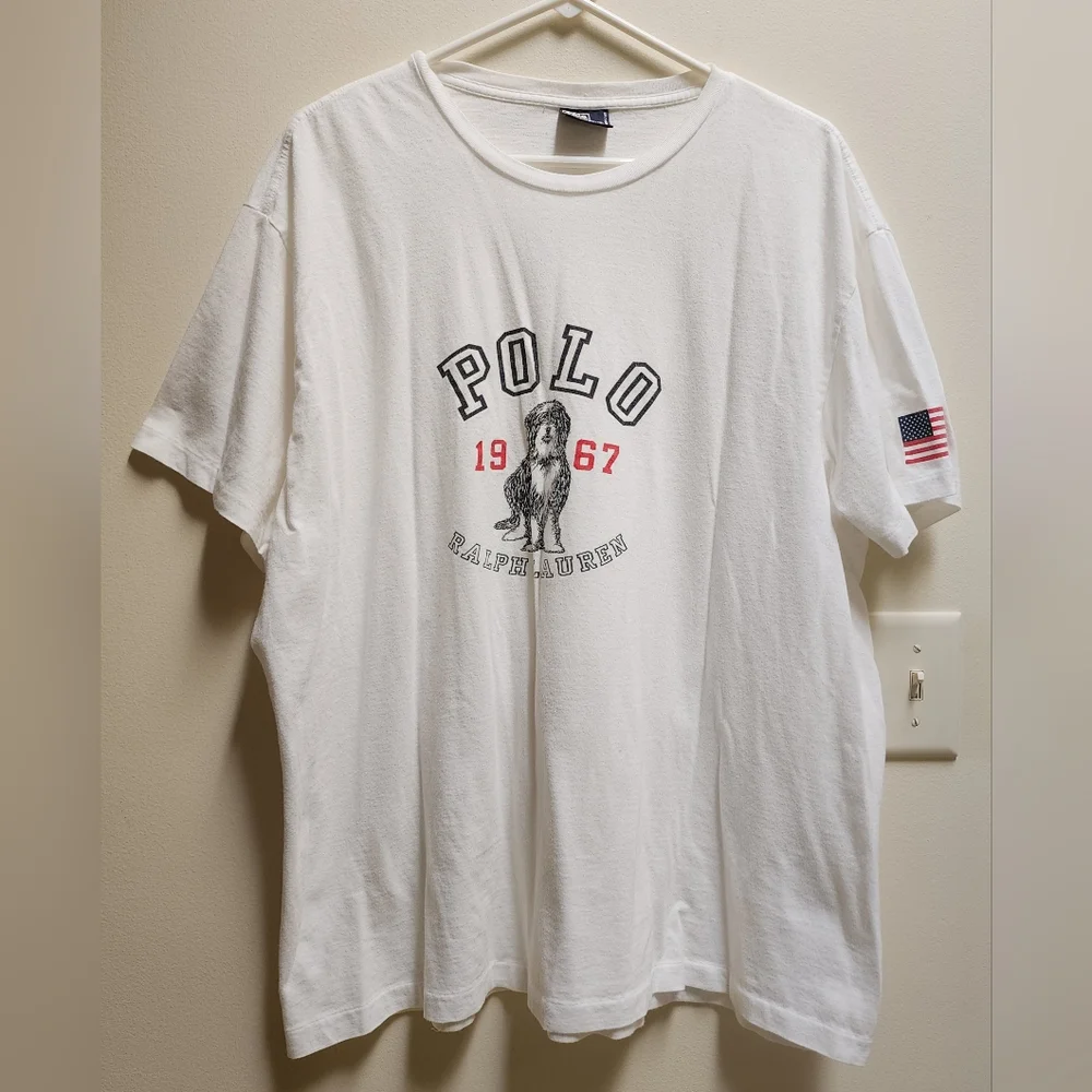 VINTAGE Single Stitch T-shirt with Flag and Dog Logo 1967 Size L 100% Cotton